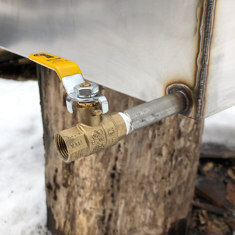 Maple Syrup Barrel Evaporator with Flat Pan and Sap Prewarmer